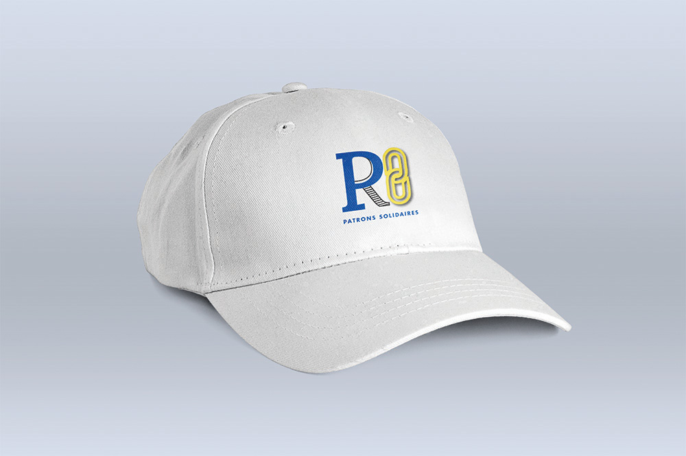 logo sur casquette bleu jaune blanc